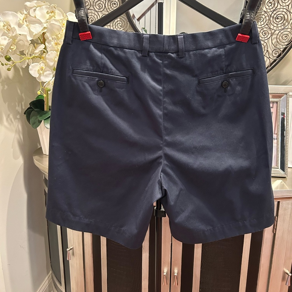 Brooks Brothers Navy Flat-Front Men's Shorts - Picture 2 of 5